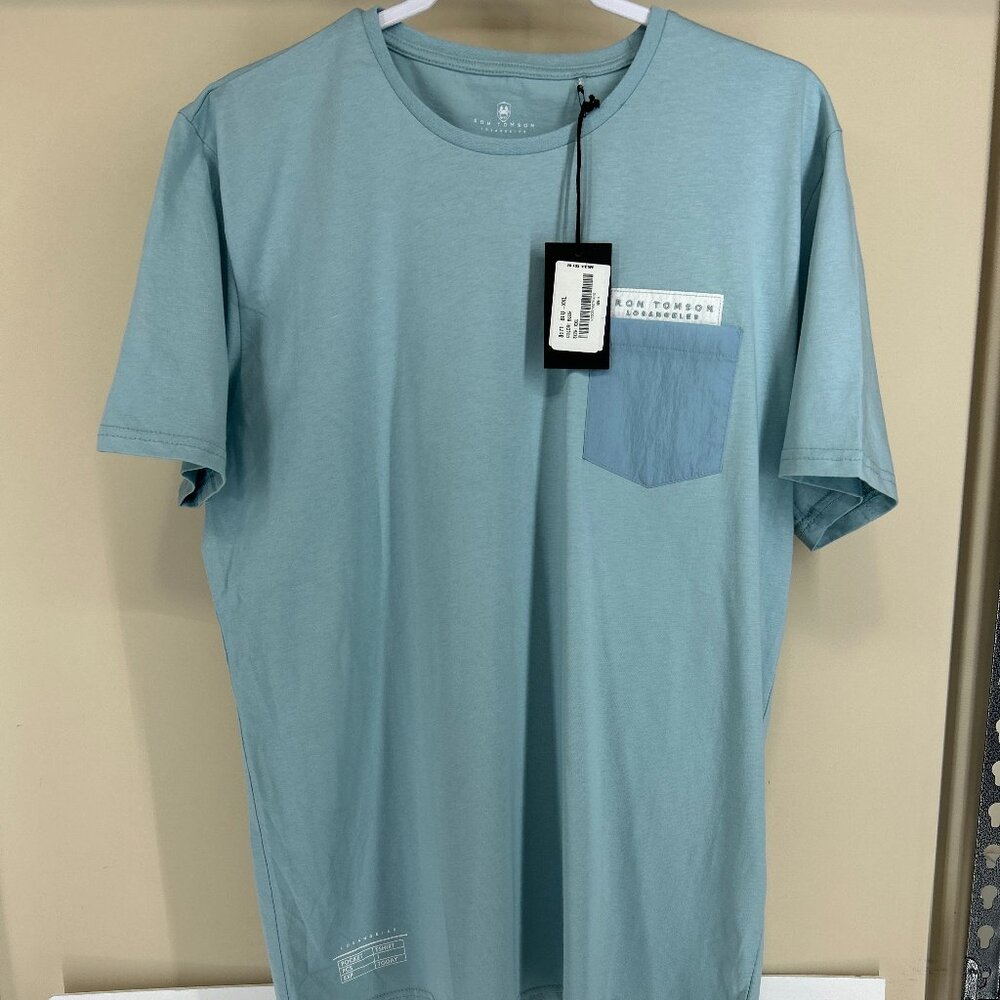 NWT Mens XXL Ron Tomson Los Angeles Light Blue Pocket T-Shirt